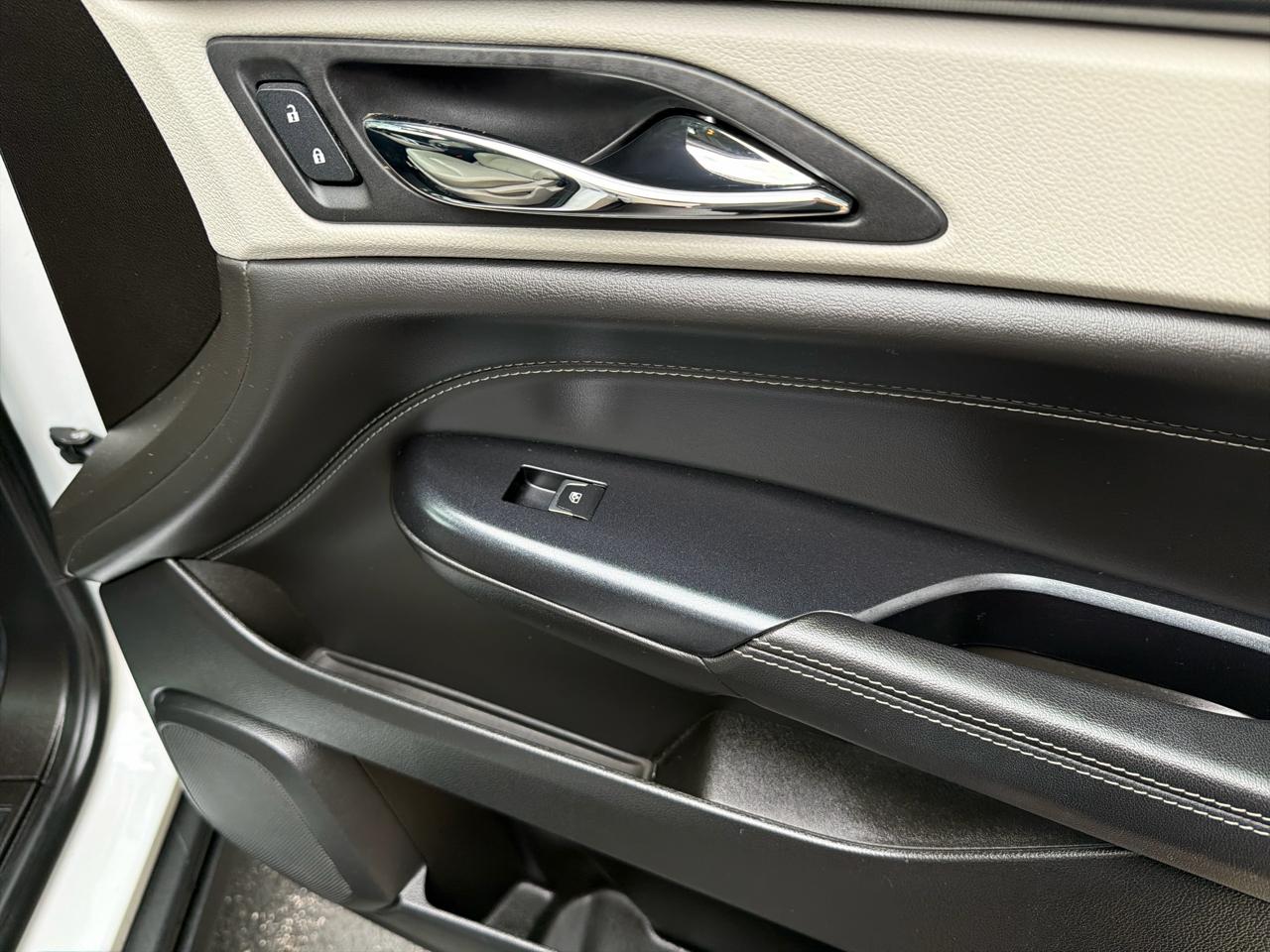 Cadillac SRX FWD 4dr Luxury Collection 2015