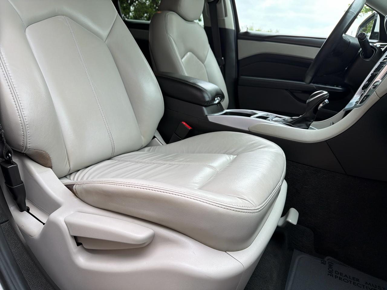 Cadillac SRX FWD 4dr Luxury Collection 2015