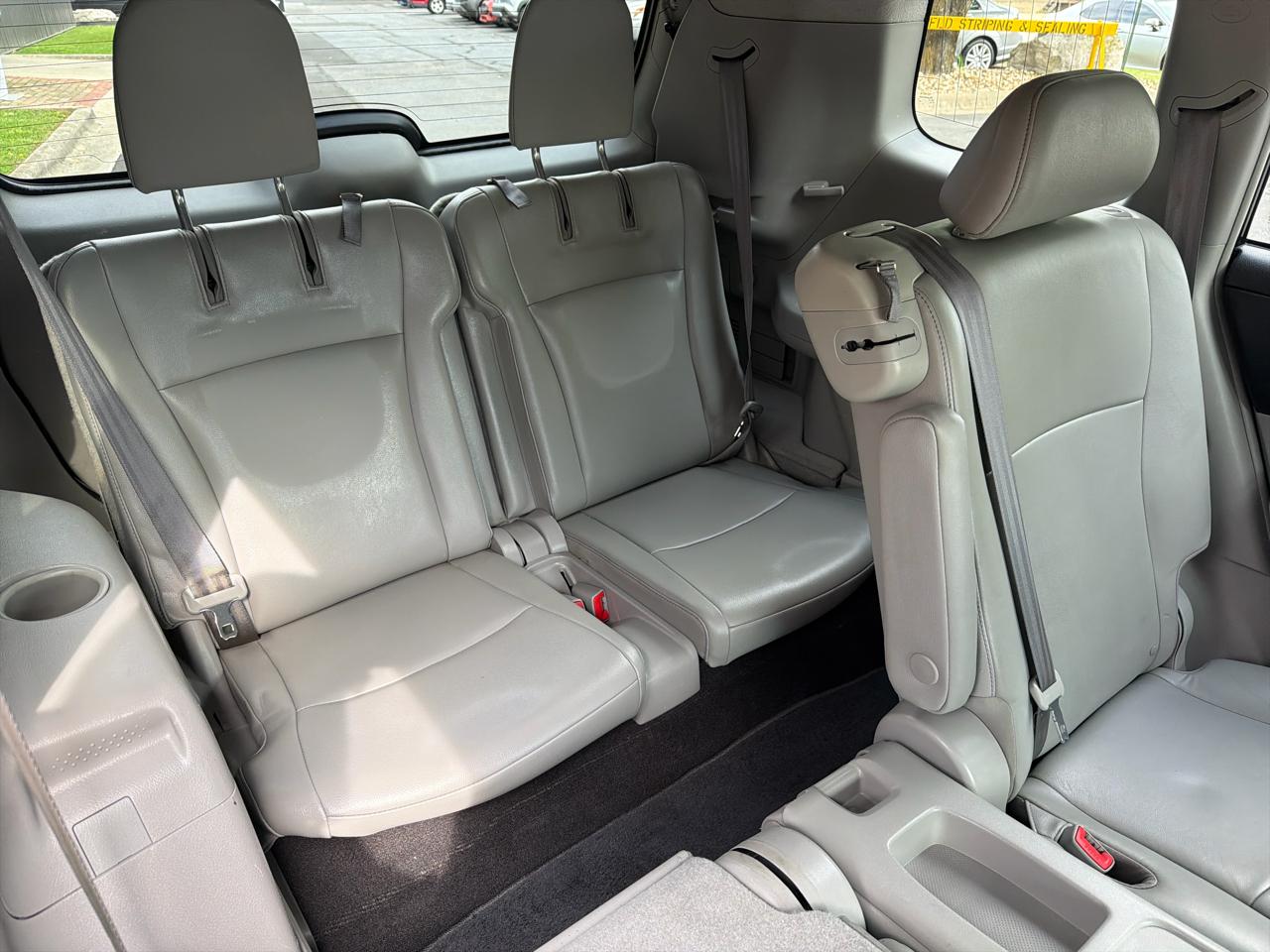 Toyota Highlander 4dr V6 4WD Limited w/3rd Row (Natl) 2013