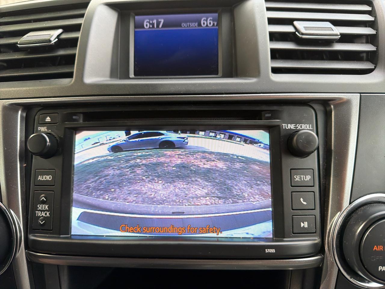 Toyota Highlander 4dr V6 4WD Limited w/3rd Row (Natl) 2013