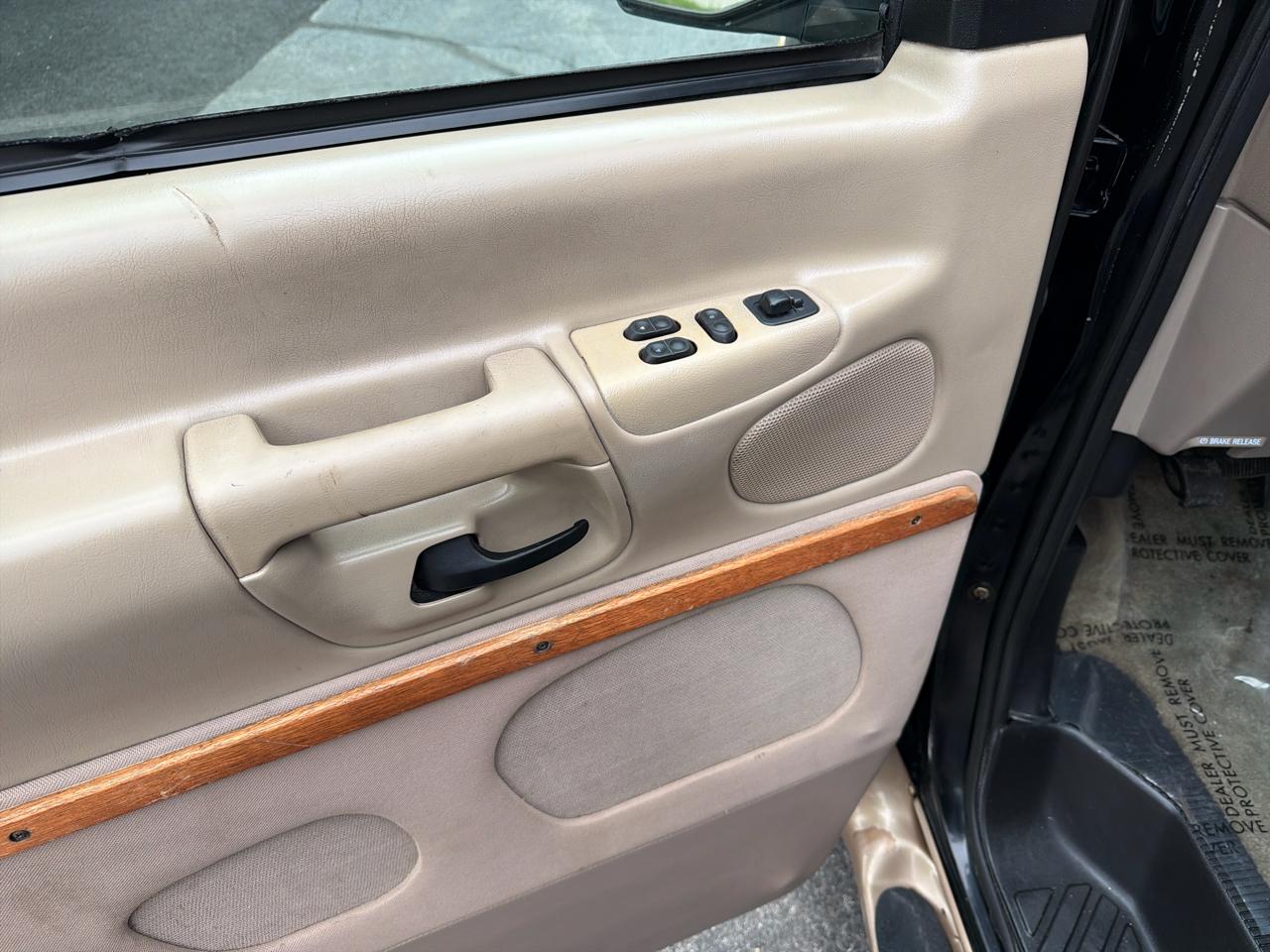 Ford Econoline E150 2000