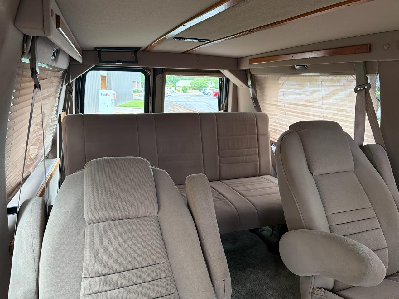 Ford Econoline E150 2000