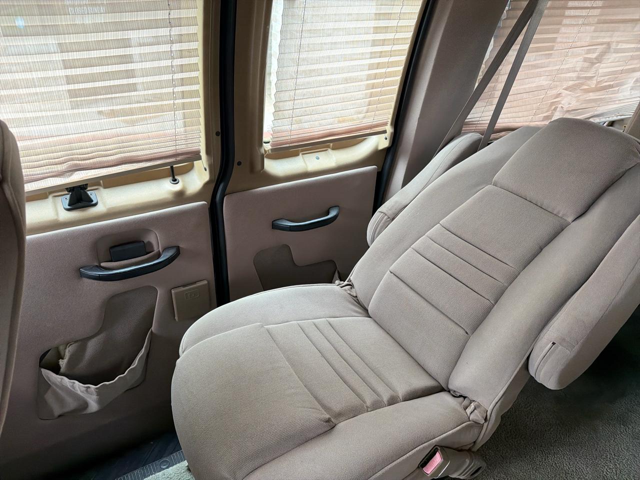 Ford Econoline E150 2000