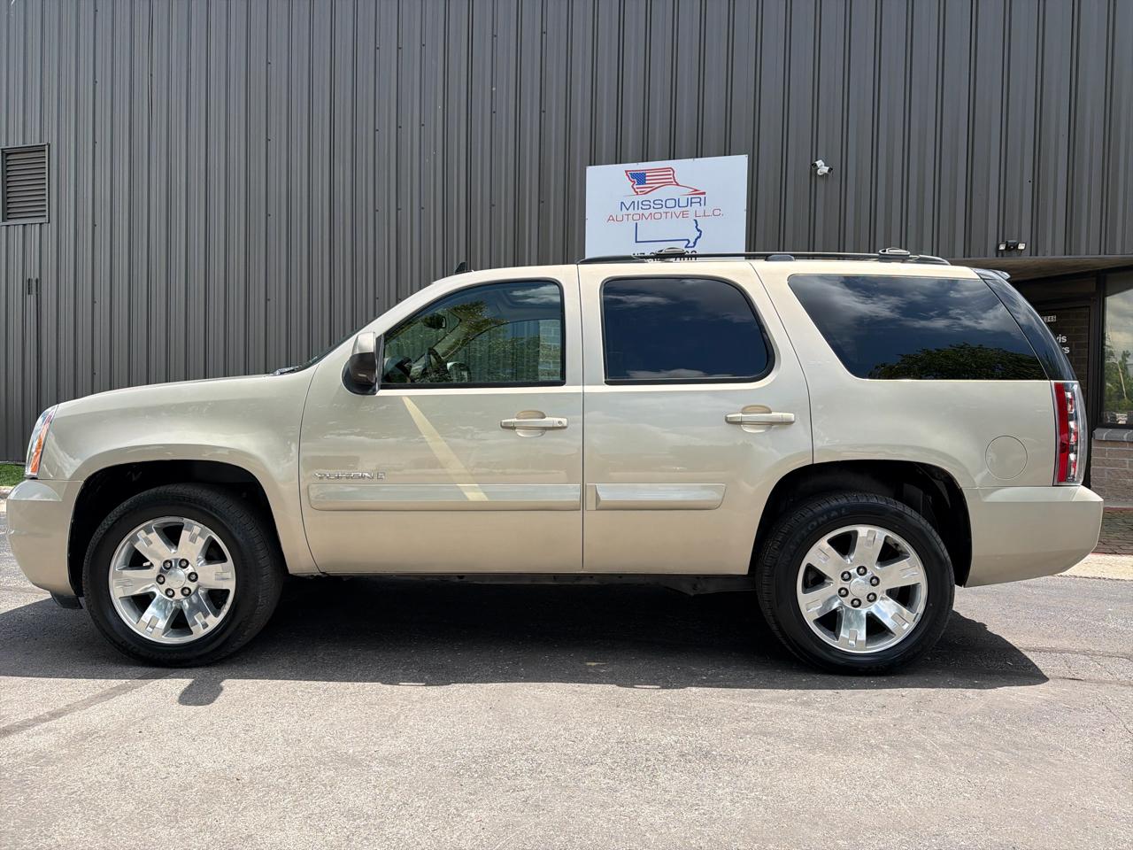 GMC Yukon SLE-1 4WD 2008