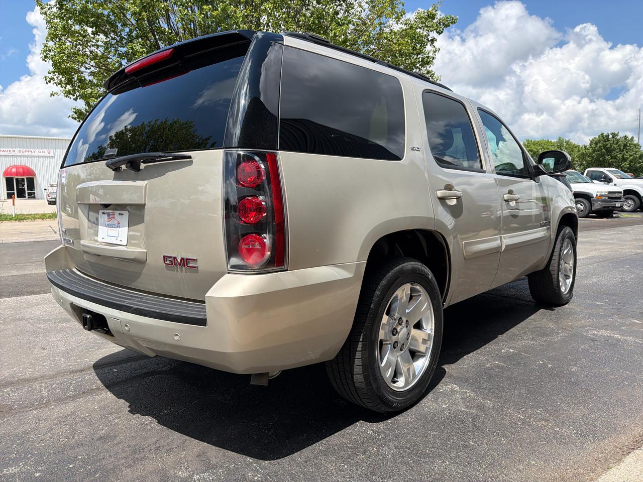 GMC Yukon SLE-1 4WD 2008