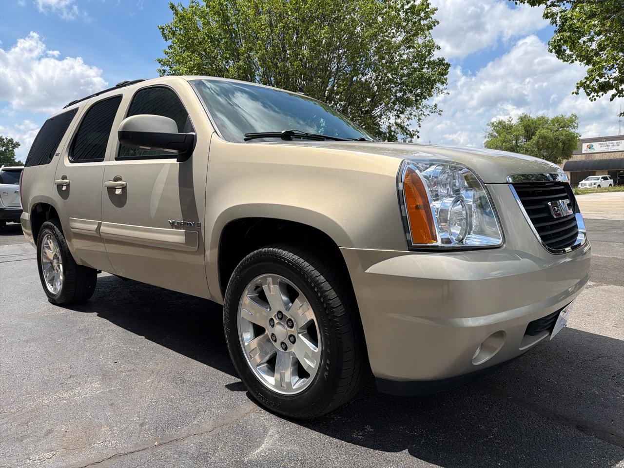 GMC Yukon SLE-1 4WD 2008