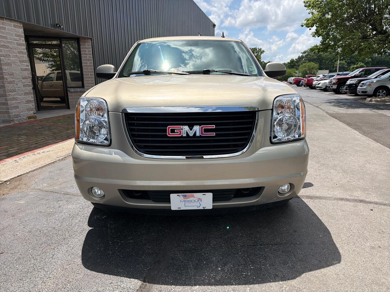 GMC Yukon SLE-1 4WD 2008
