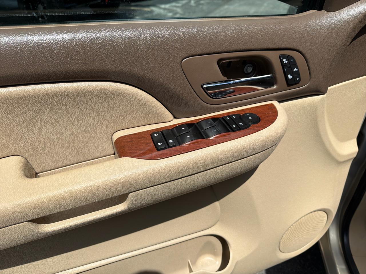 GMC Yukon SLE-1 4WD 2008