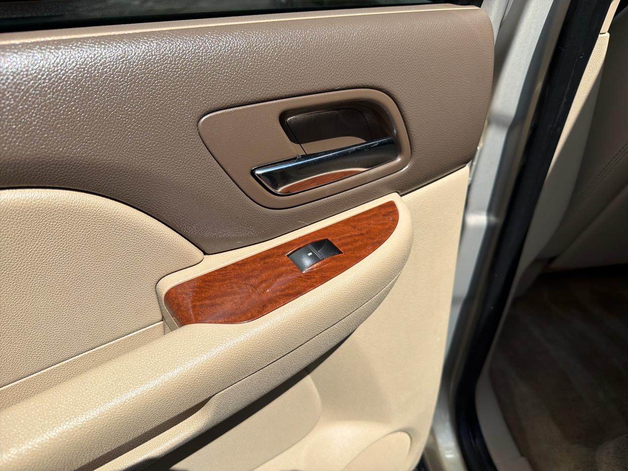 GMC Yukon SLE-1 4WD 2008