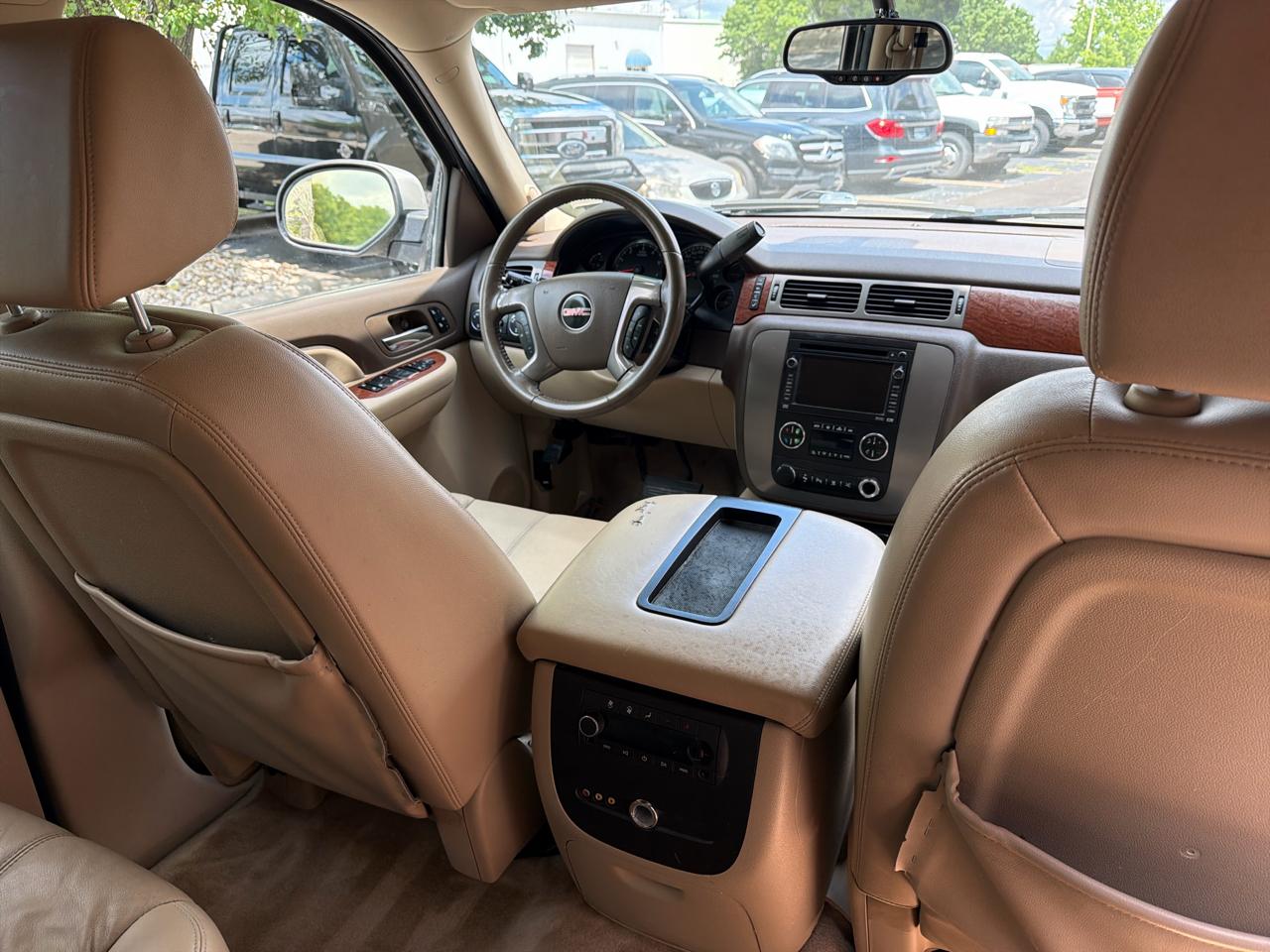 GMC Yukon SLE-1 4WD 2008