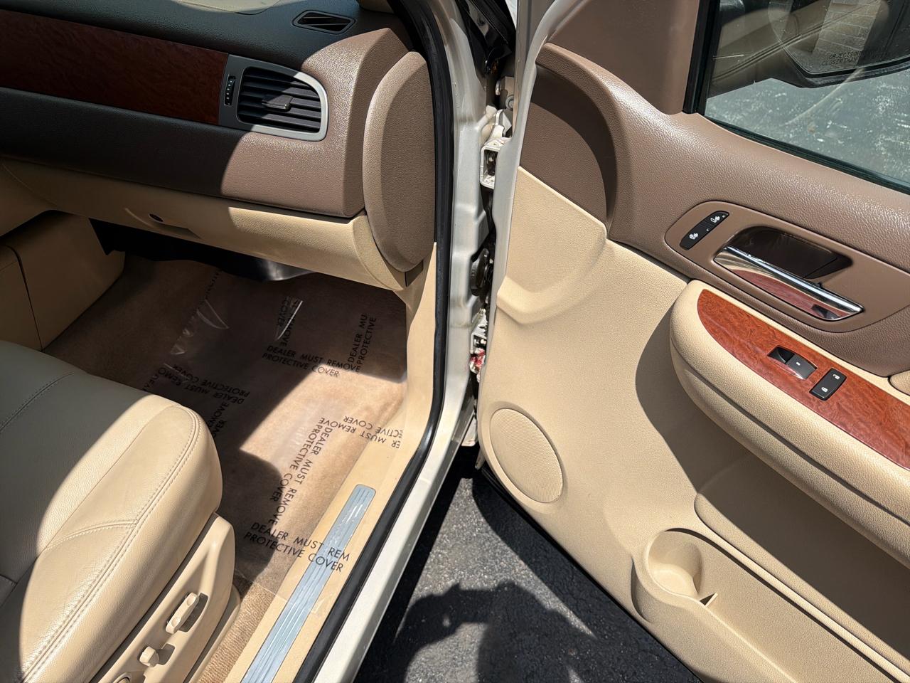 GMC Yukon SLE-1 4WD 2008