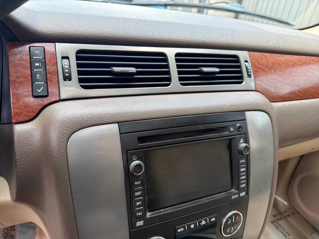 GMC Yukon SLE-1 4WD 2008
