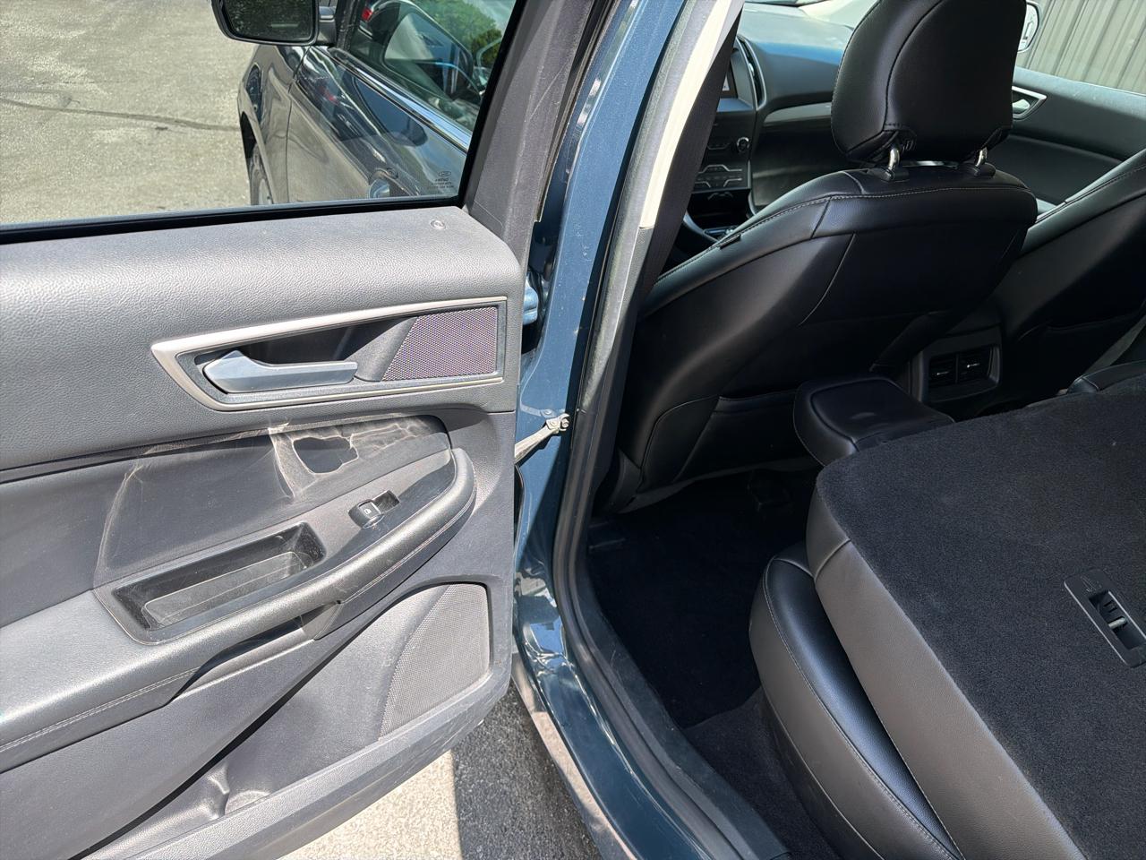 Ford Edge SEL FWD 2019