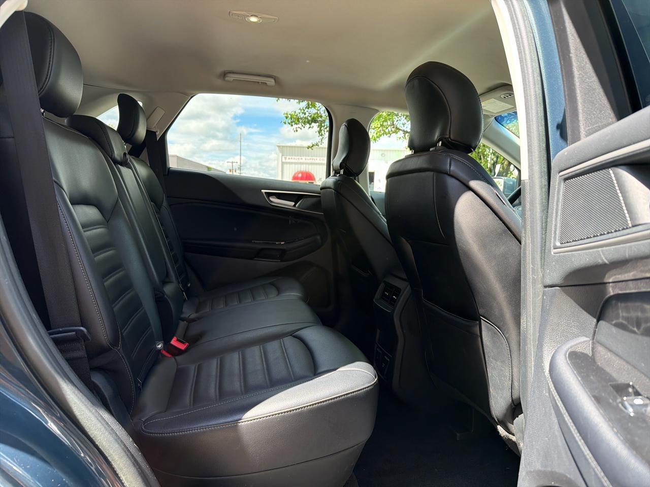 Ford Edge SEL FWD 2019