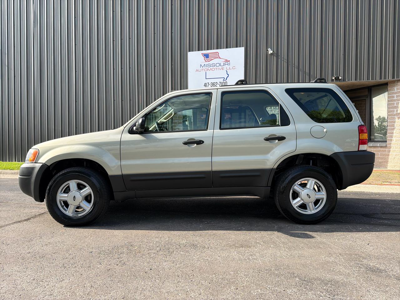 Ford Escape XLS 2WD 2004
