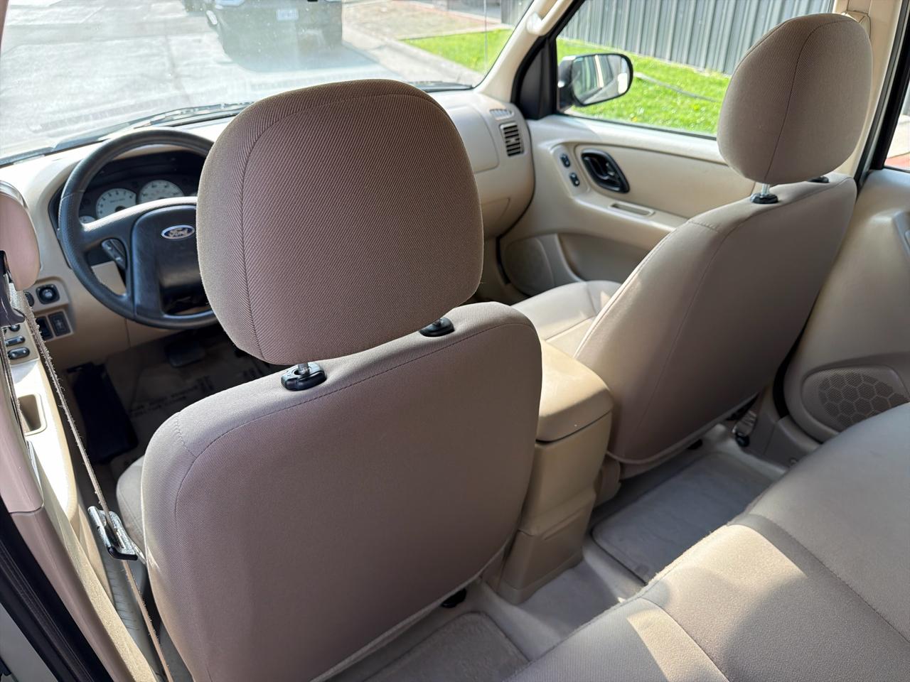 Ford Escape XLS 2WD 2004
