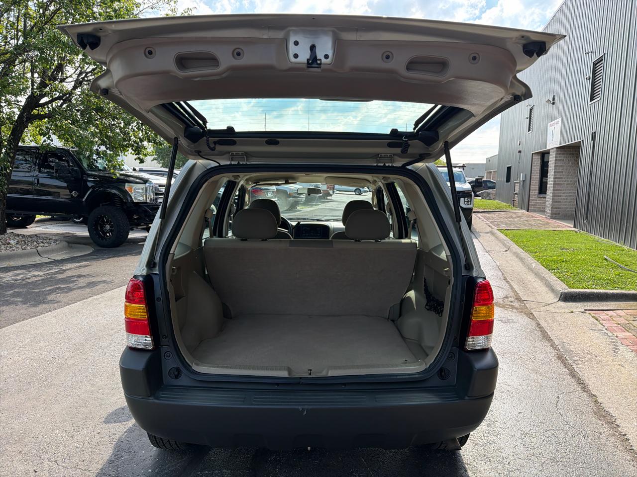 Ford Escape XLS 2WD 2004