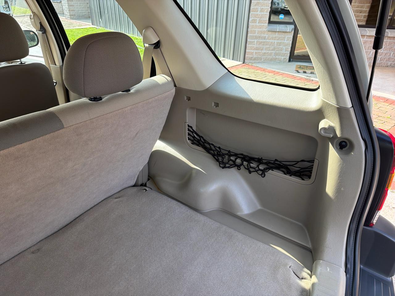 Ford Escape XLS 2WD 2004