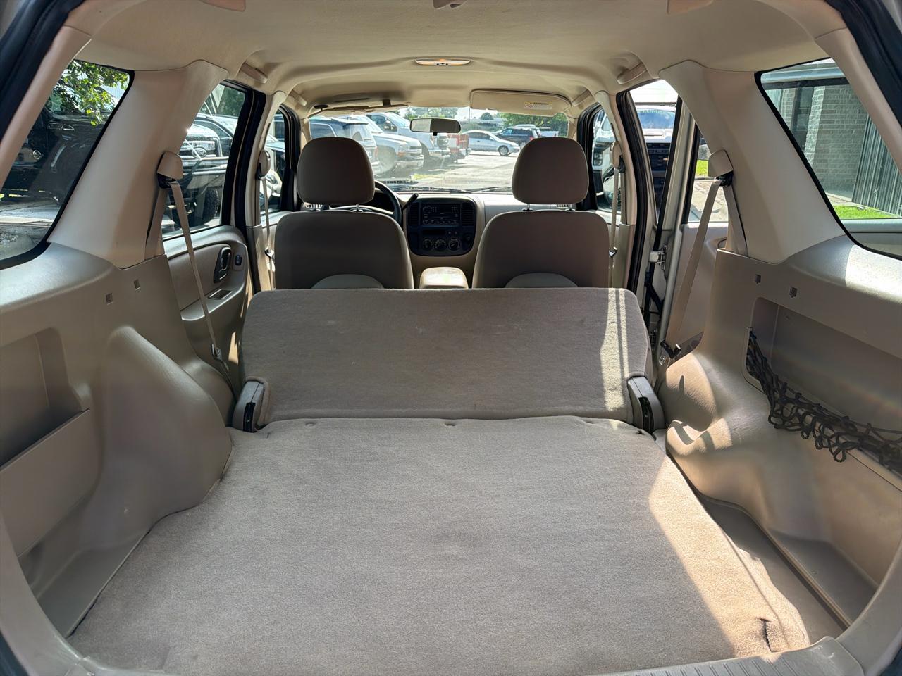 Ford Escape XLS 2WD 2004