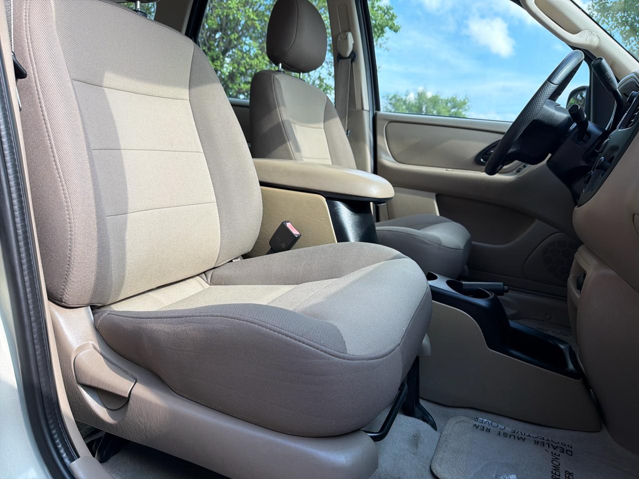 Ford Escape XLS 2WD 2004