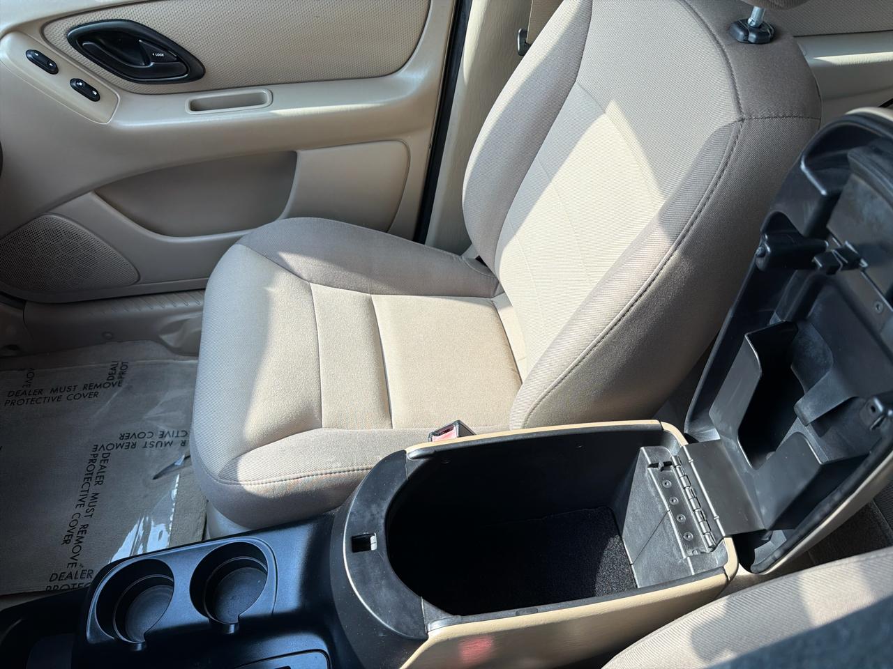 Ford Escape XLS 2WD 2004