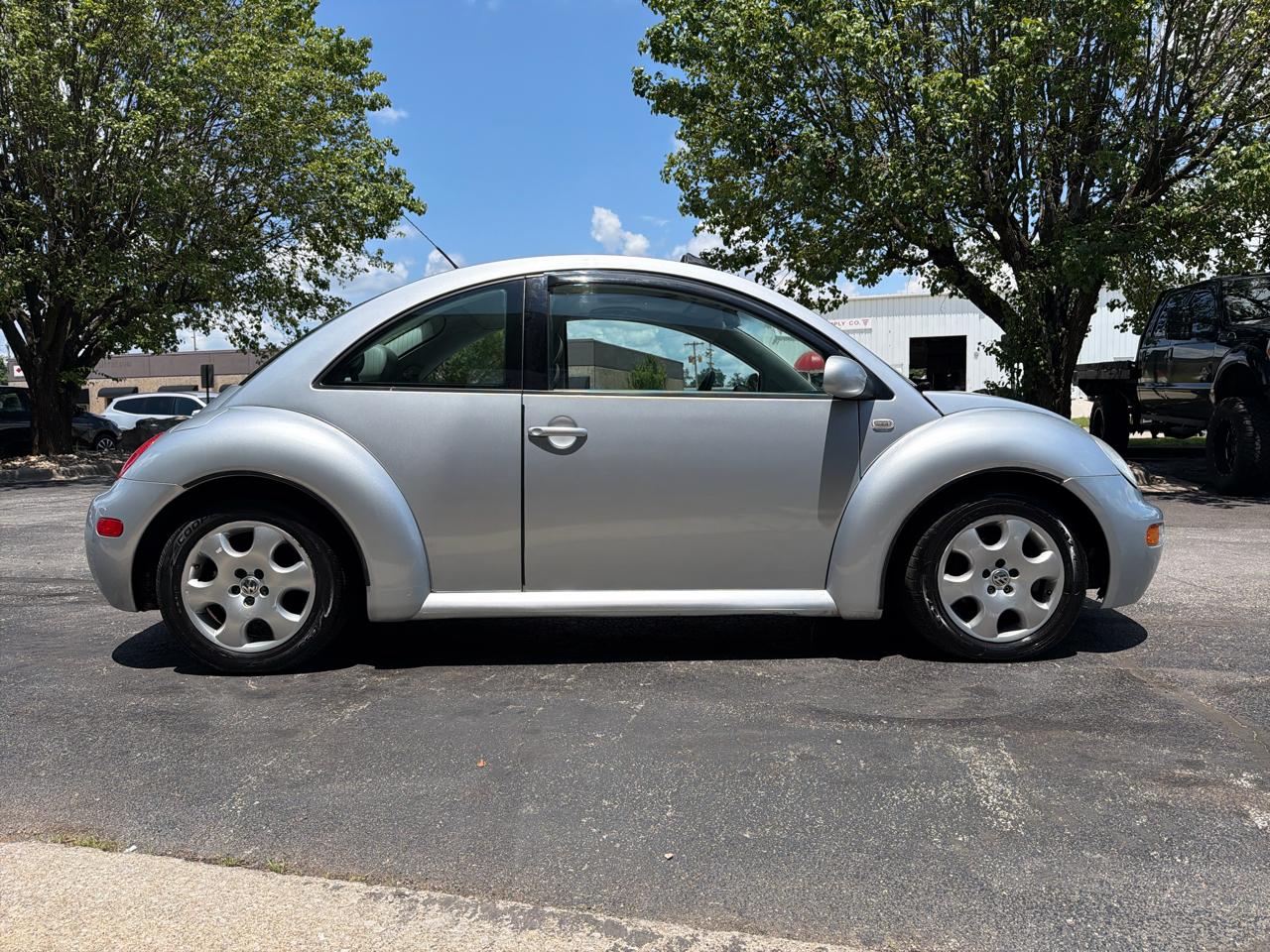 Volkswagen New Beetle GLS 2.0L 2003