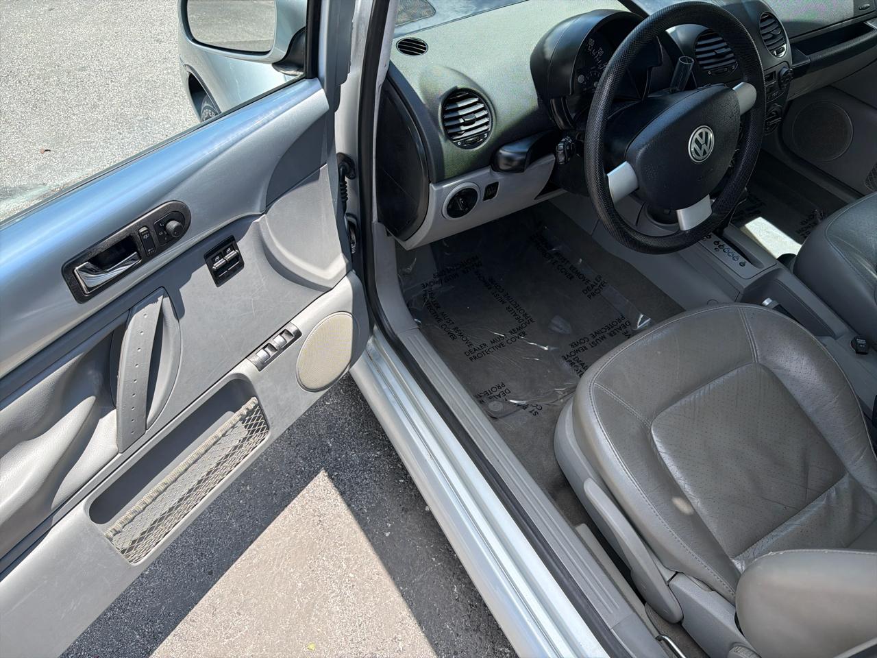Volkswagen New Beetle GLS 2.0L 2003