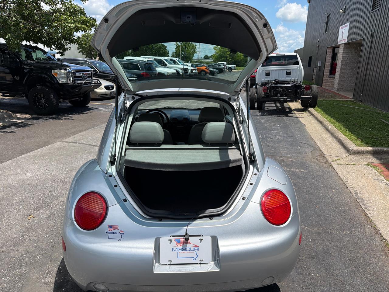 Volkswagen New Beetle GLS 2.0L 2003