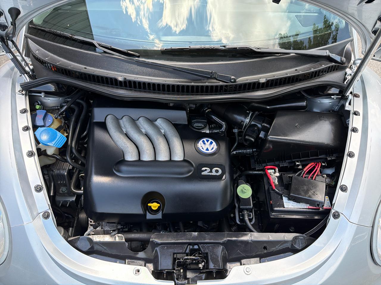 Volkswagen New Beetle GLS 2.0L 2003