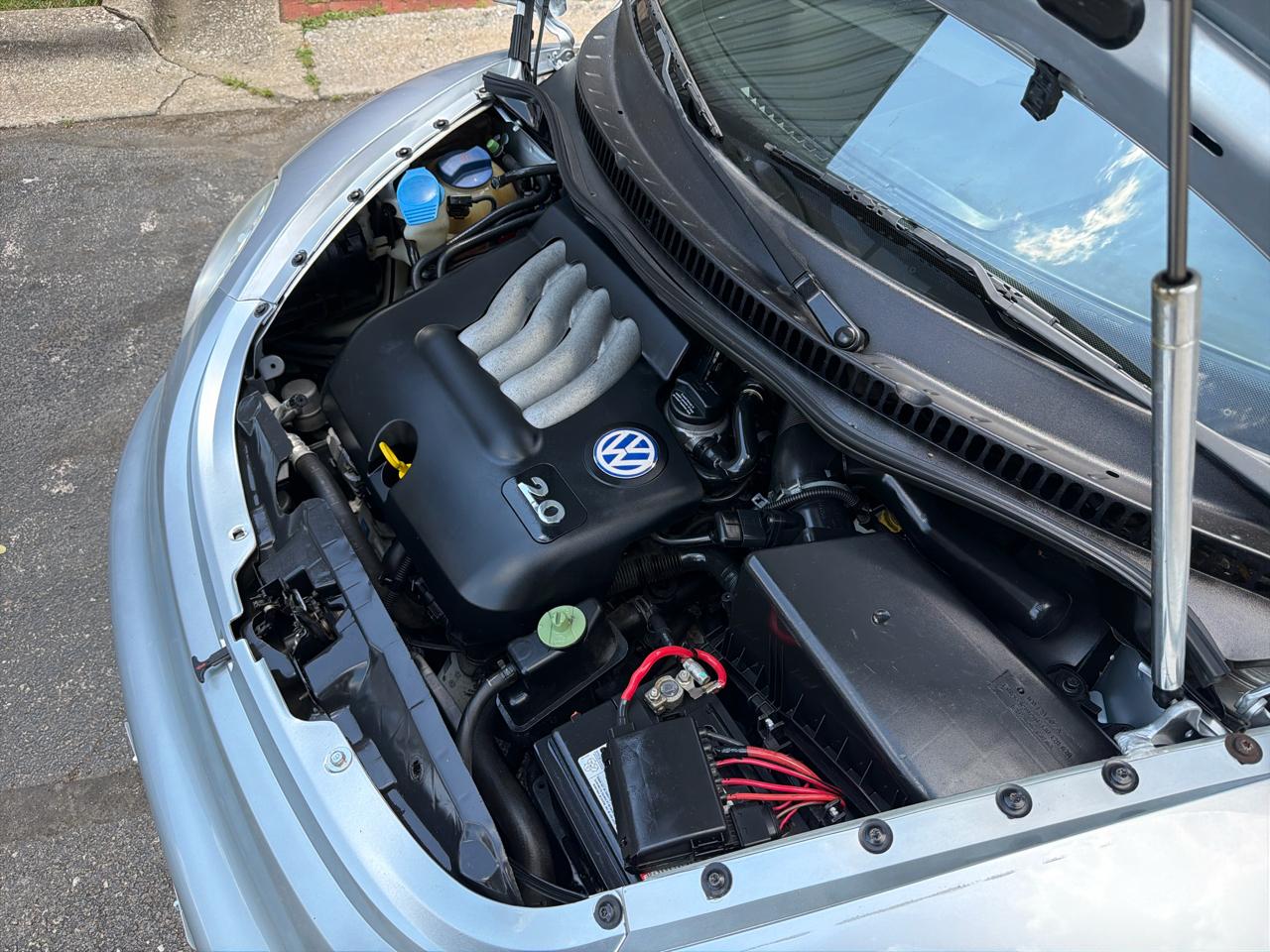 Volkswagen New Beetle GLS 2.0L 2003