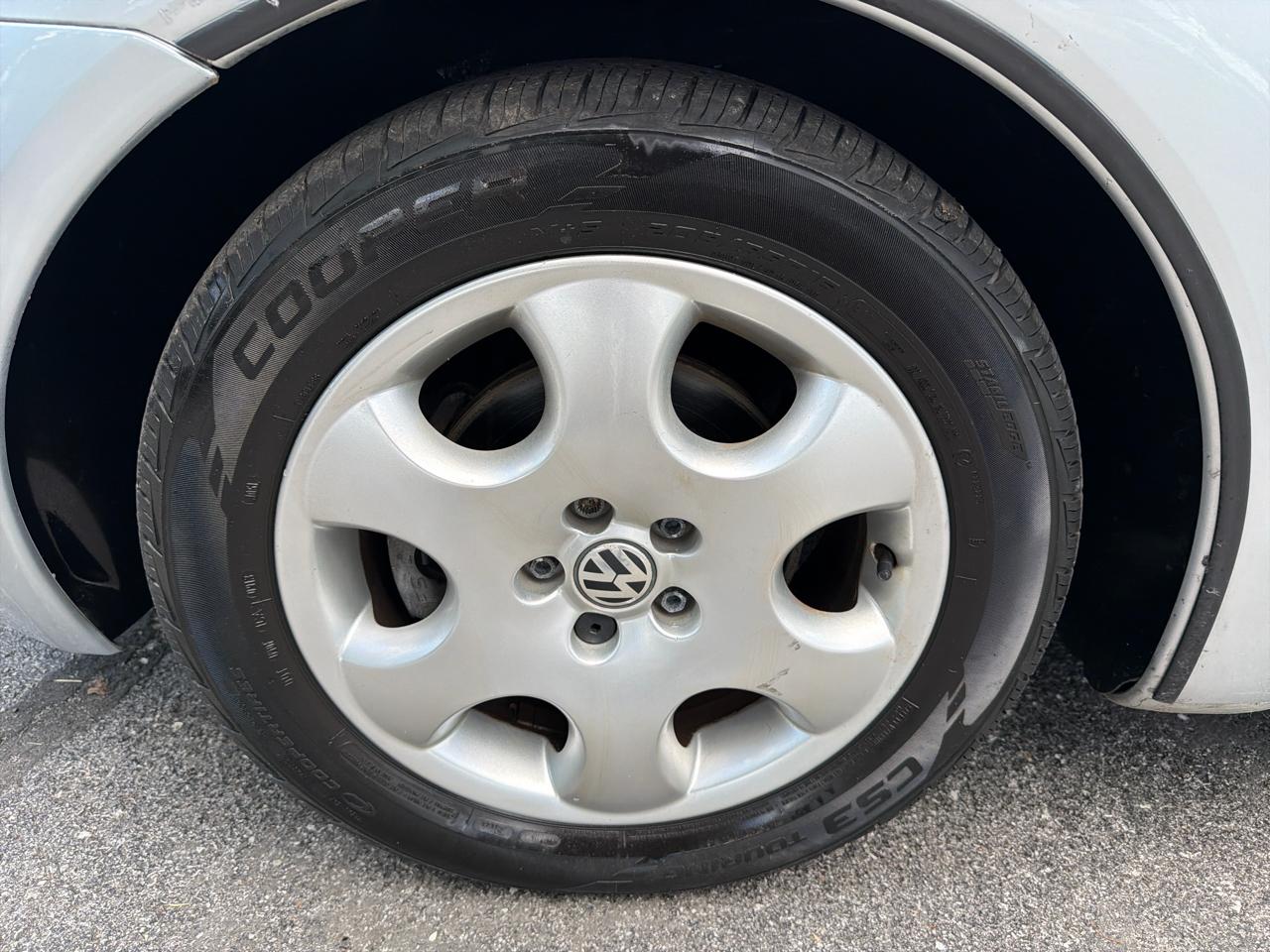 Volkswagen New Beetle GLS 2.0L 2003