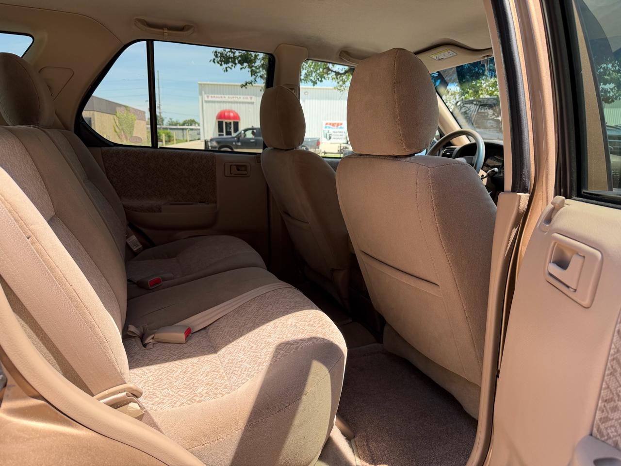 Isuzu Rodeo S V6 2WD 2001