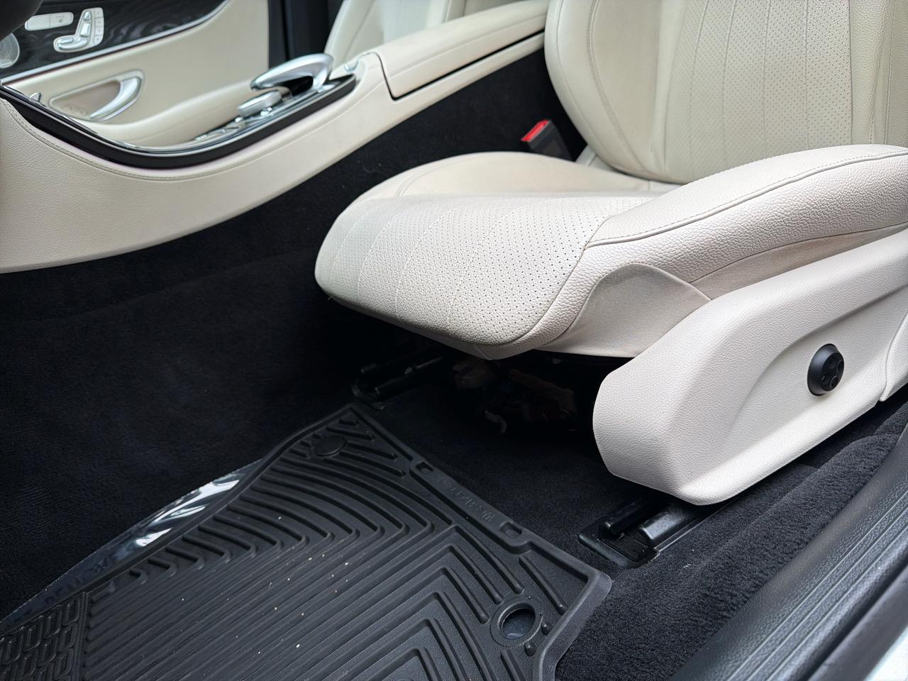 Mercedes-Benz E-Class E300 Luxury 4MATIC Sedan 2017