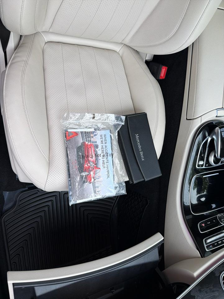 Mercedes-Benz E-Class E300 Luxury 4MATIC Sedan 2017