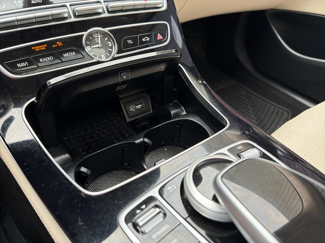 Mercedes-Benz E-Class E300 Luxury 4MATIC Sedan 2017