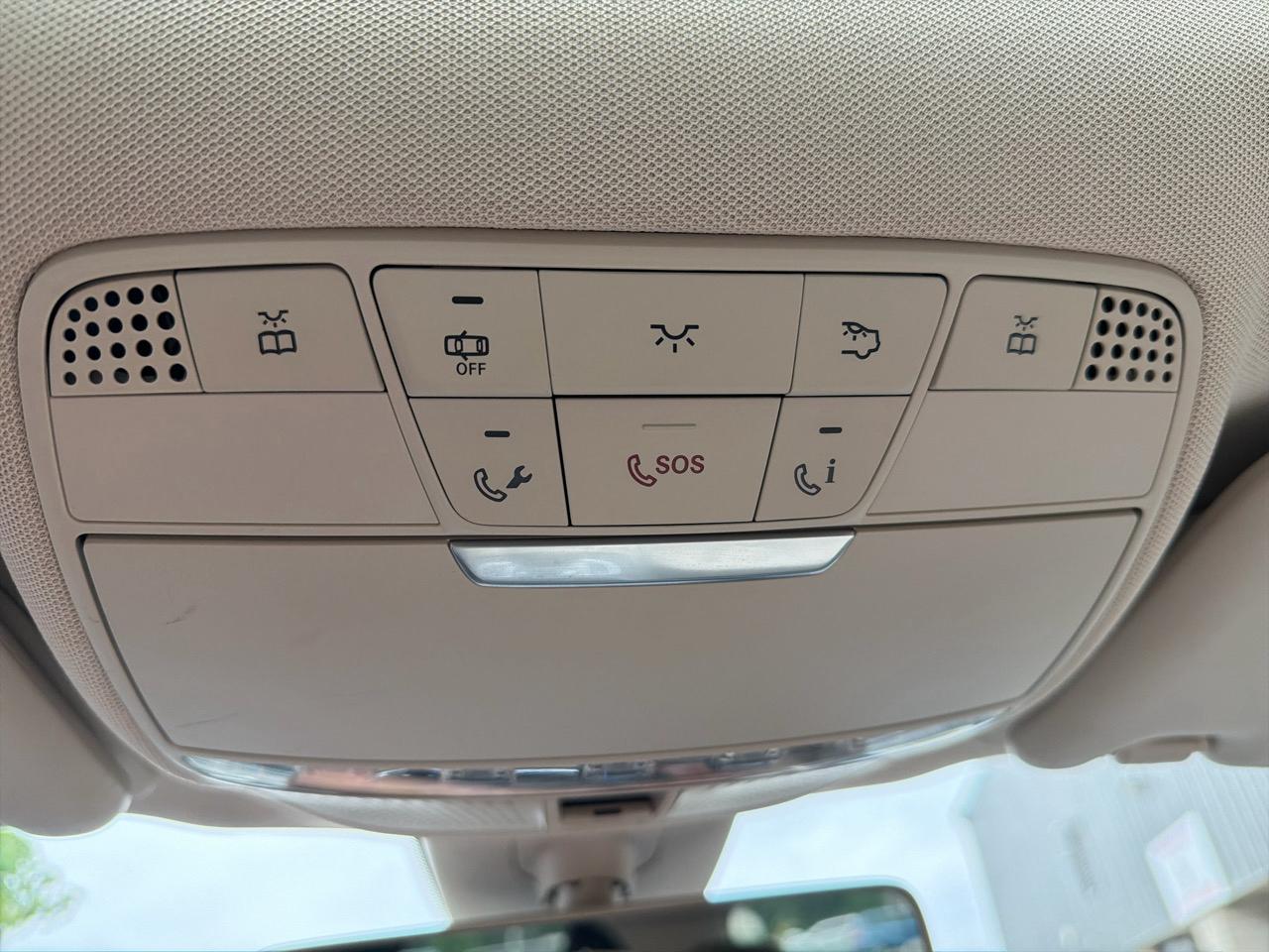 Mercedes-Benz E-Class E300 Luxury 4MATIC Sedan 2017