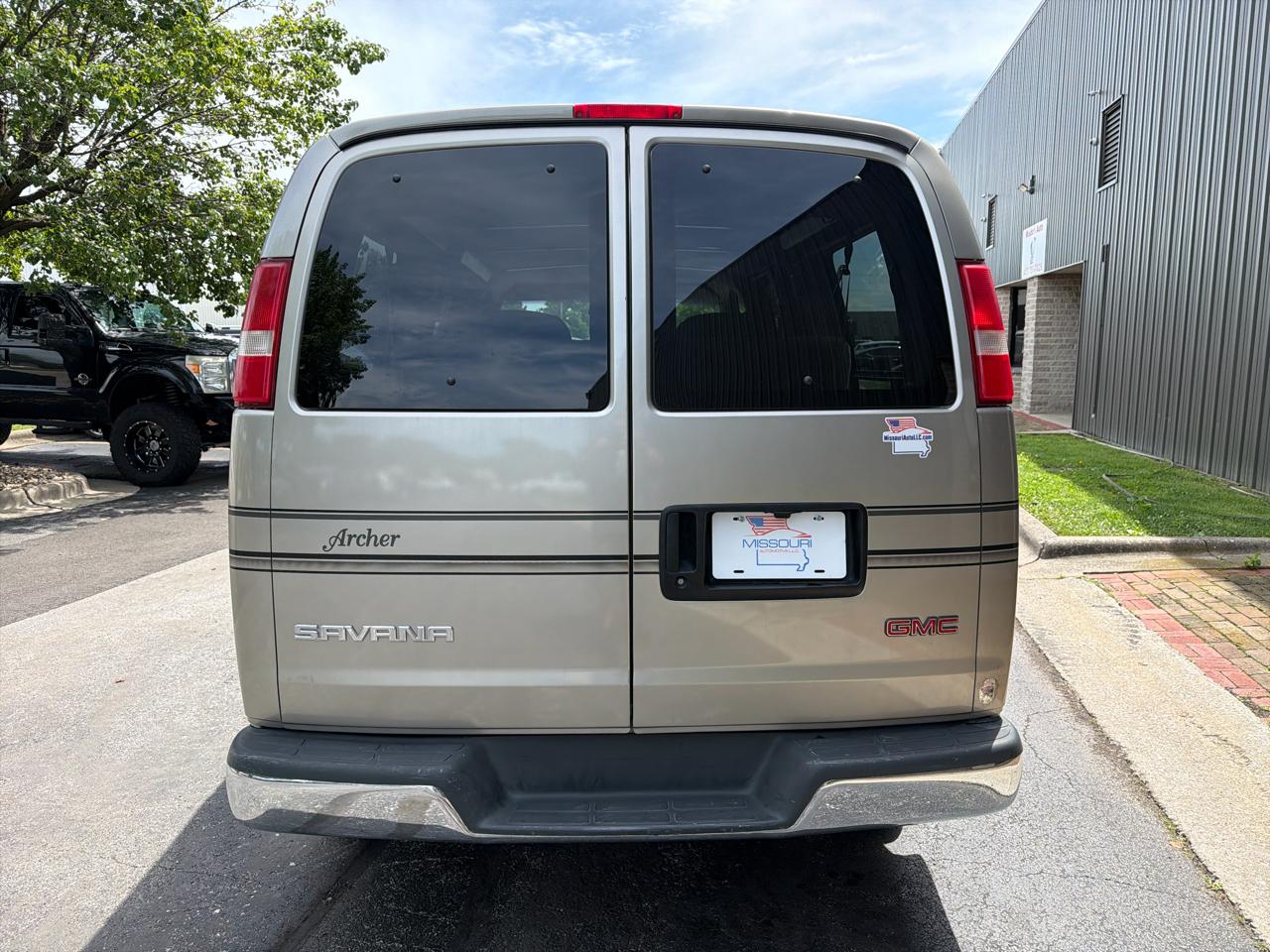 GMC Savana  2003