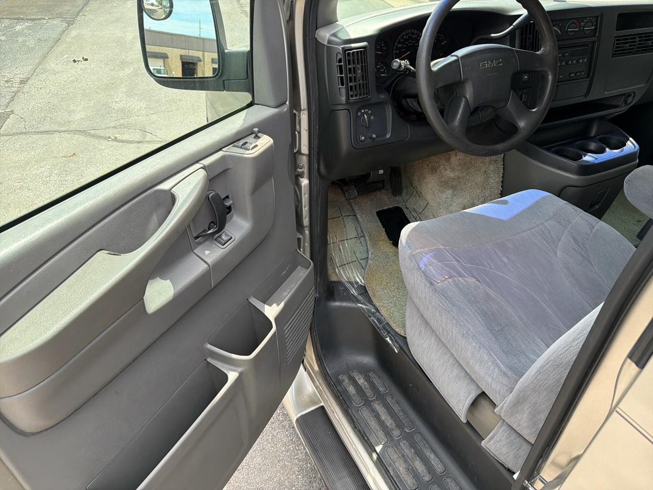 GMC Savana  2003