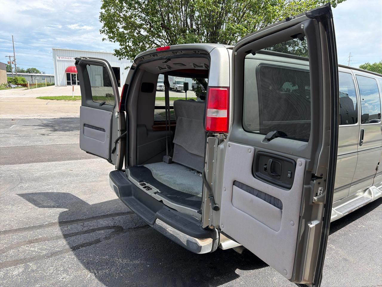 GMC Savana  2003