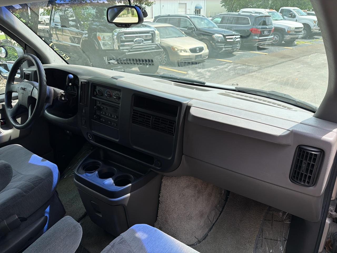 GMC Savana  2003