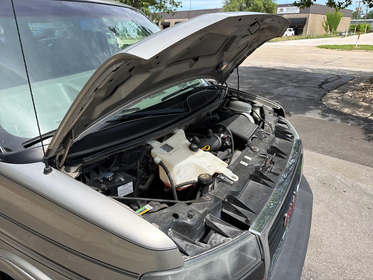 GMC Savana  2003