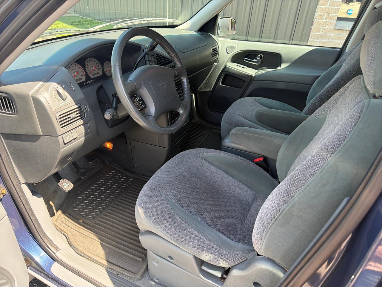 Nissan Quest SE 2001