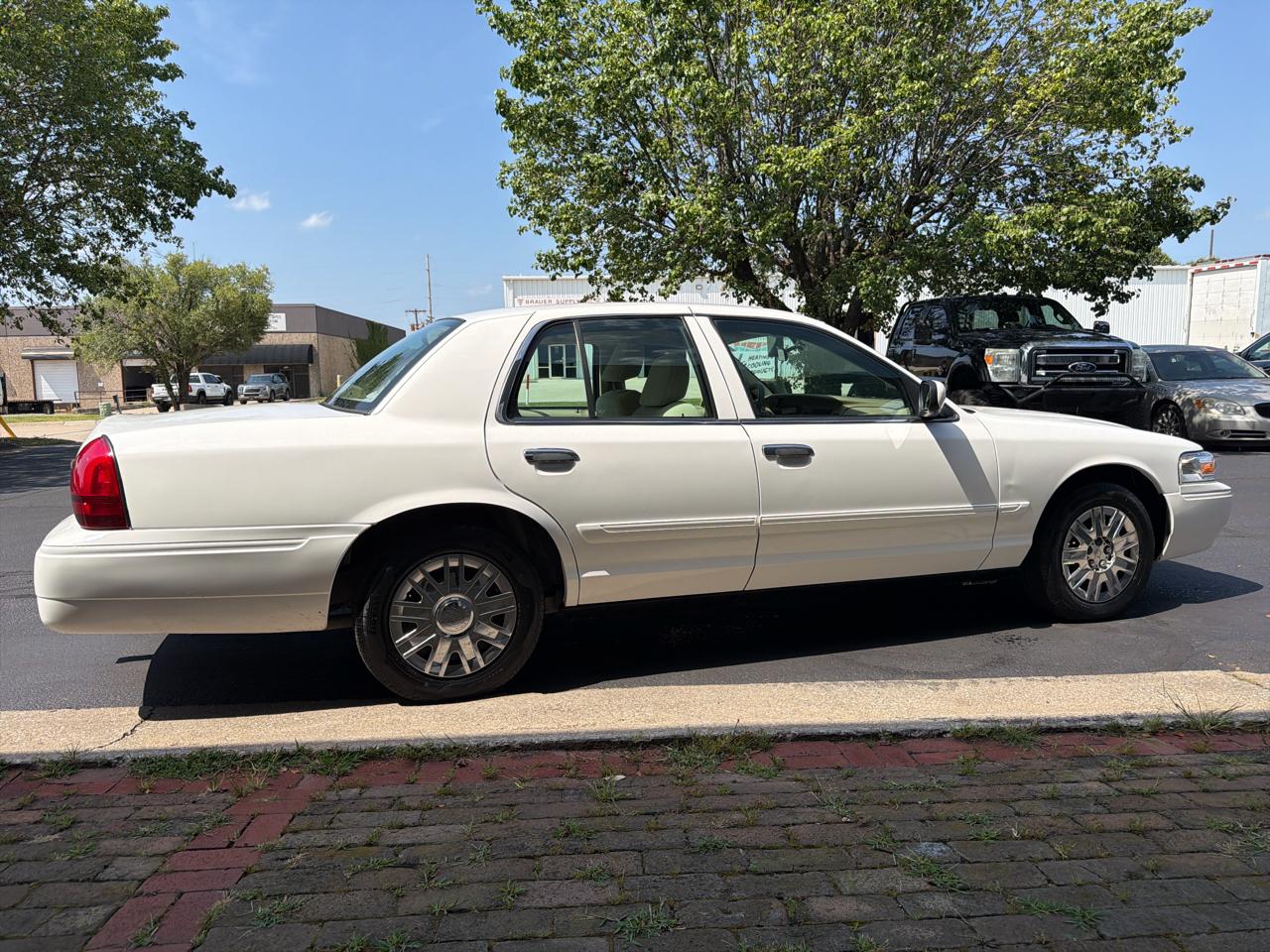 Mercury Grand Marquis GS 2008