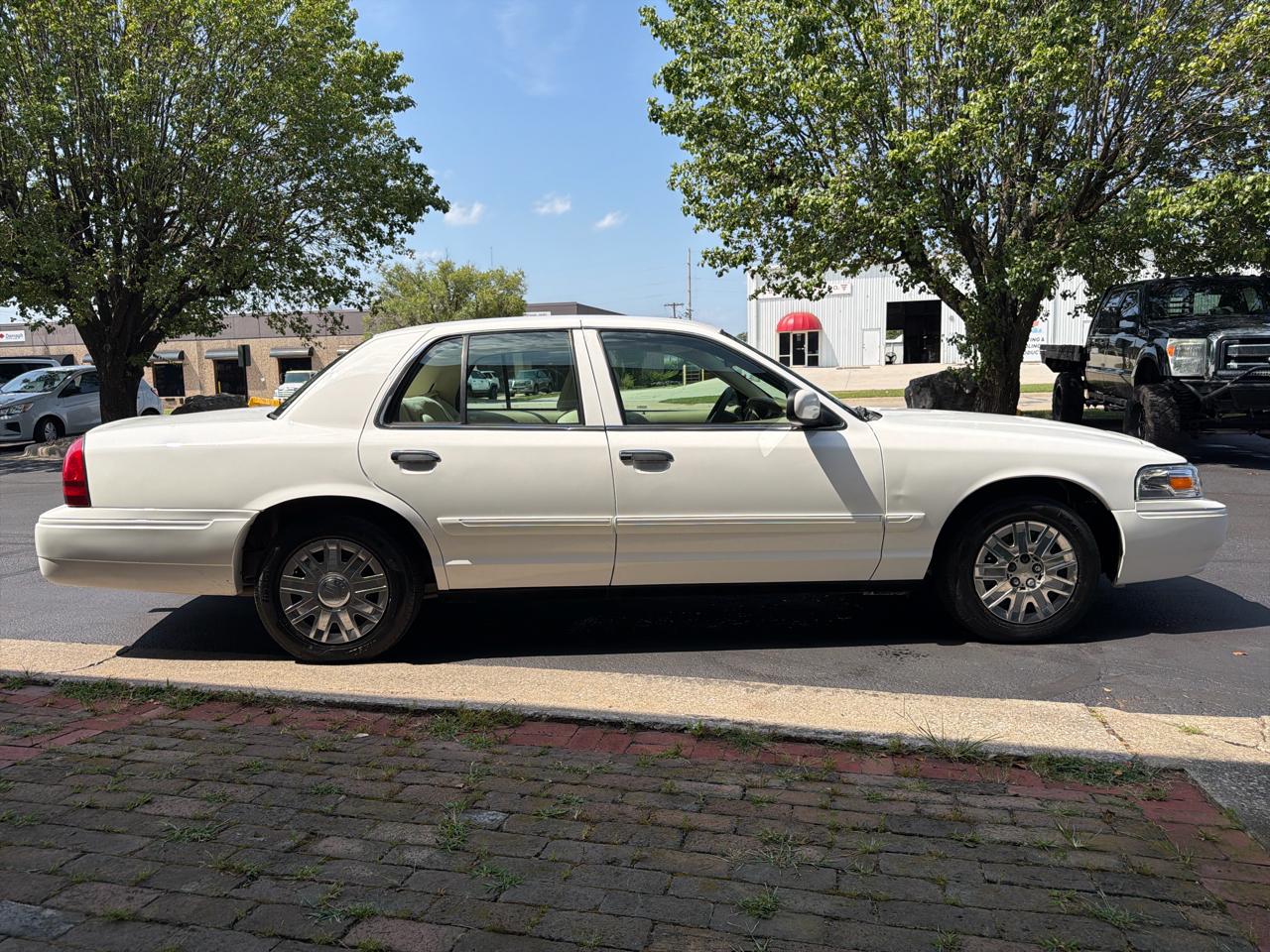 Mercury Grand Marquis GS 2008