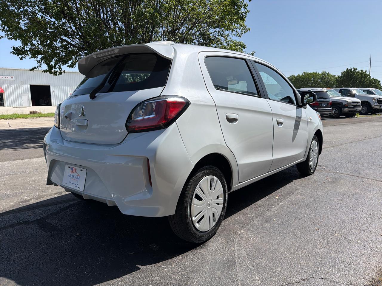 Mitsubishi Mirage ES 5M 2023