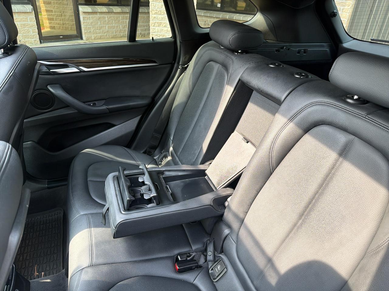 2016 BMW X1 28i - Photo 16