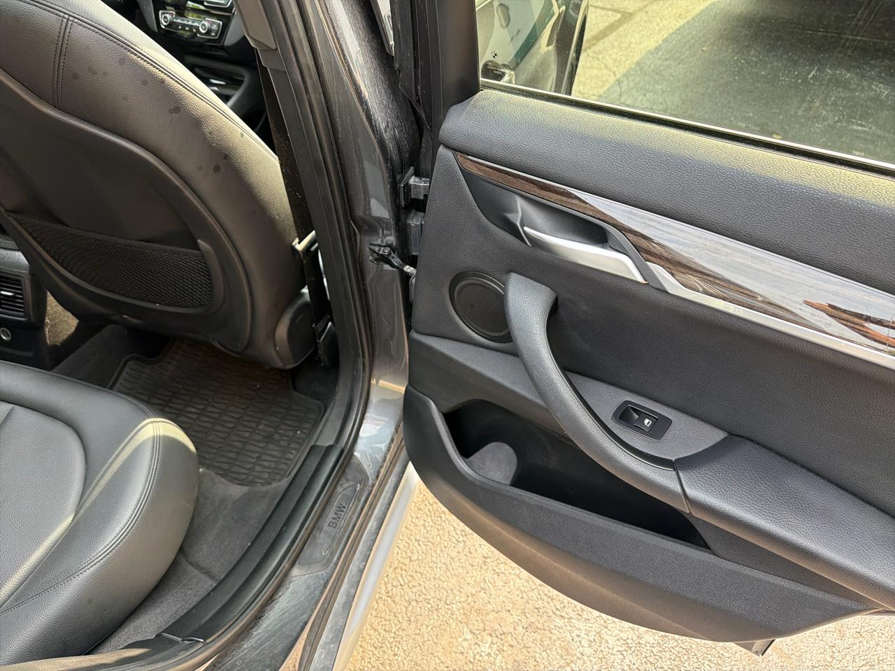 2016 BMW X1 28i - Photo 25