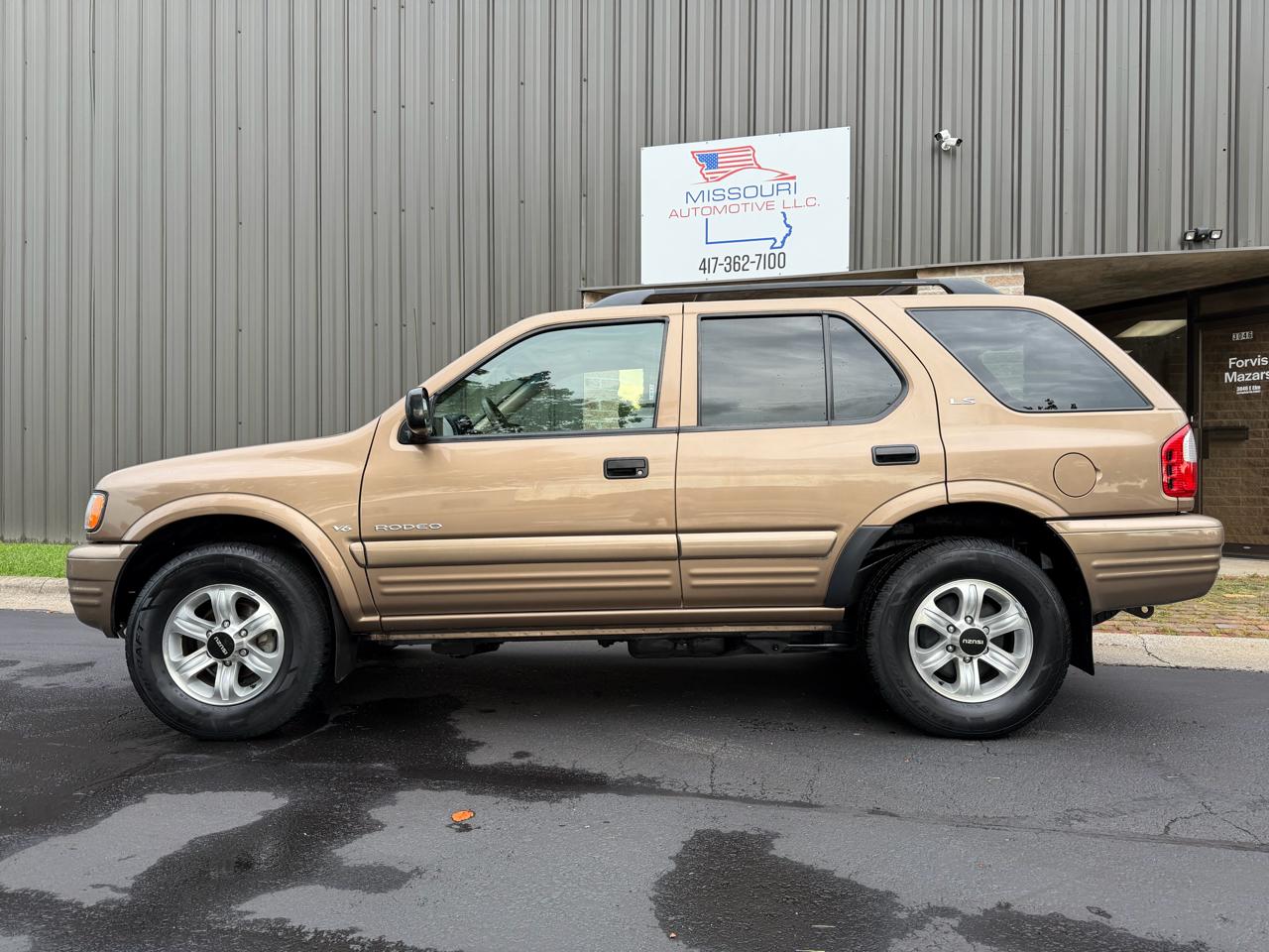 Isuzu Rodeo S V6 2WD 2001