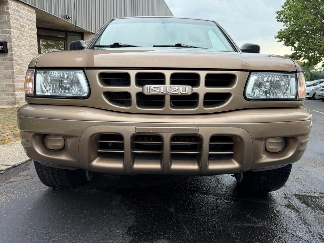 Isuzu Rodeo S V6 2WD 2001