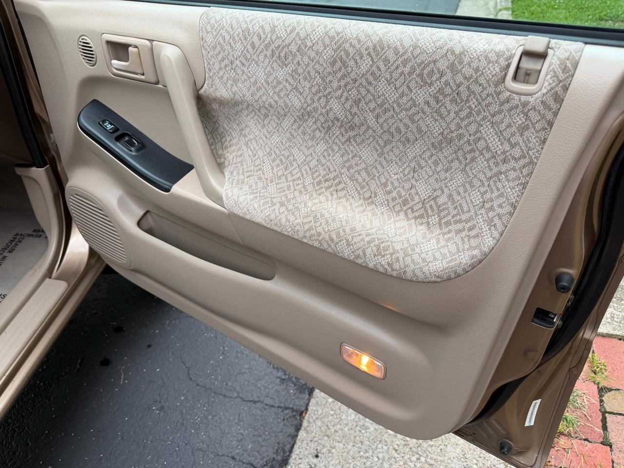Isuzu Rodeo S V6 2WD 2001